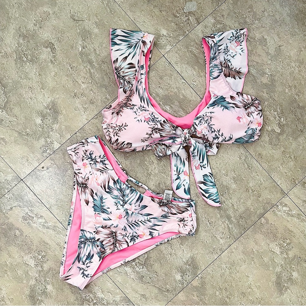 ✧･ﾟbaby pink floral bikini set